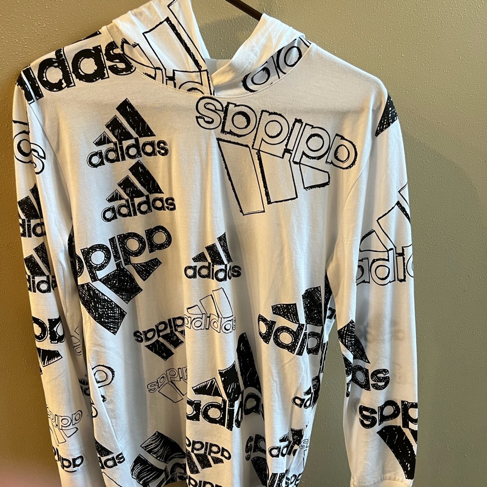 NWT boys Adidas long sleeve hooded tee